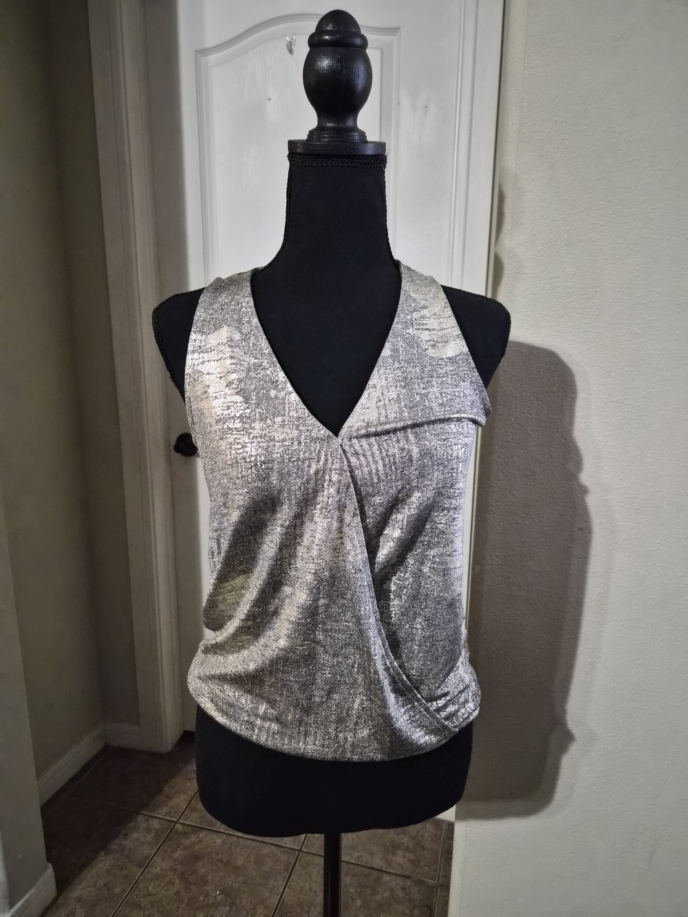 ANTHROPOLOGie Sleeveless Metallic Silver And GOLD V-Neck Wrap Top - Silver